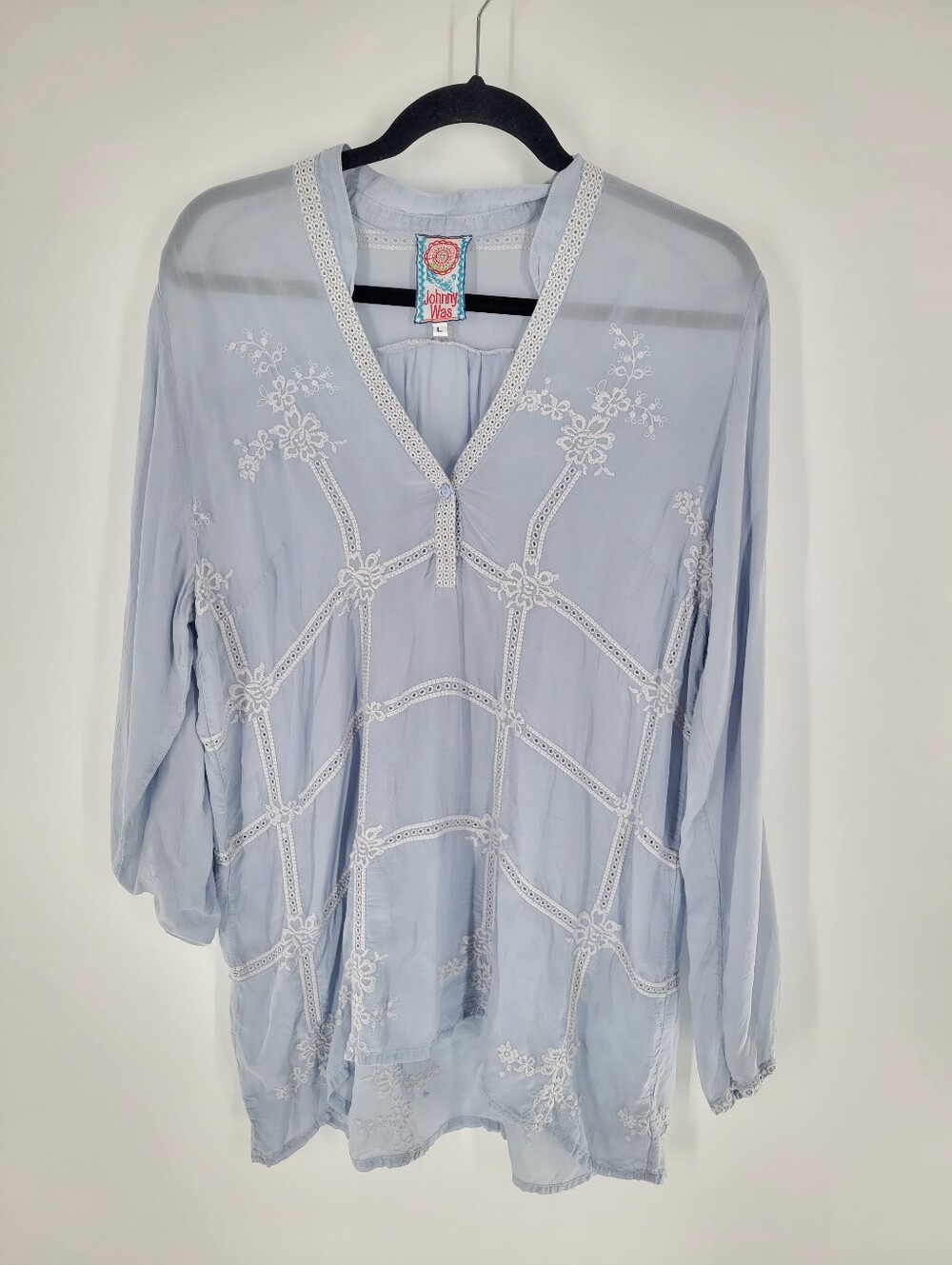 Johnny Was Light Blue Embroidered V-Neck Tunic Size L